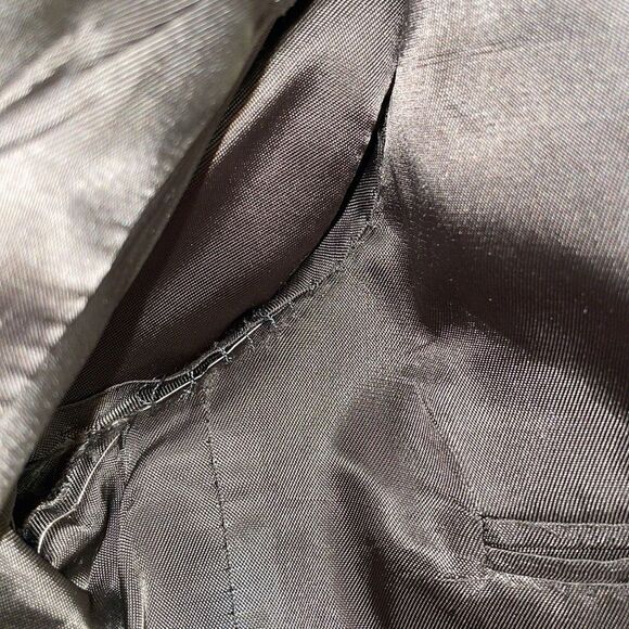 Burberry Men’s Wool Blend Plaid Blazer - Picture 8 of 8